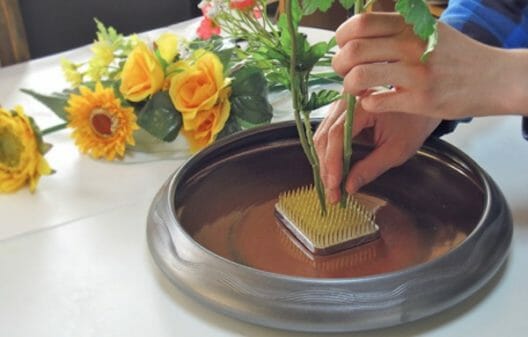 生け花の道具はコレがあれば大丈夫 初心者さんのための基本的な生け花セットをご紹介 日本びより