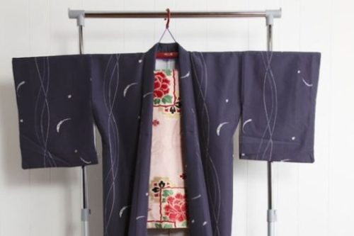 Kimono hanger reason